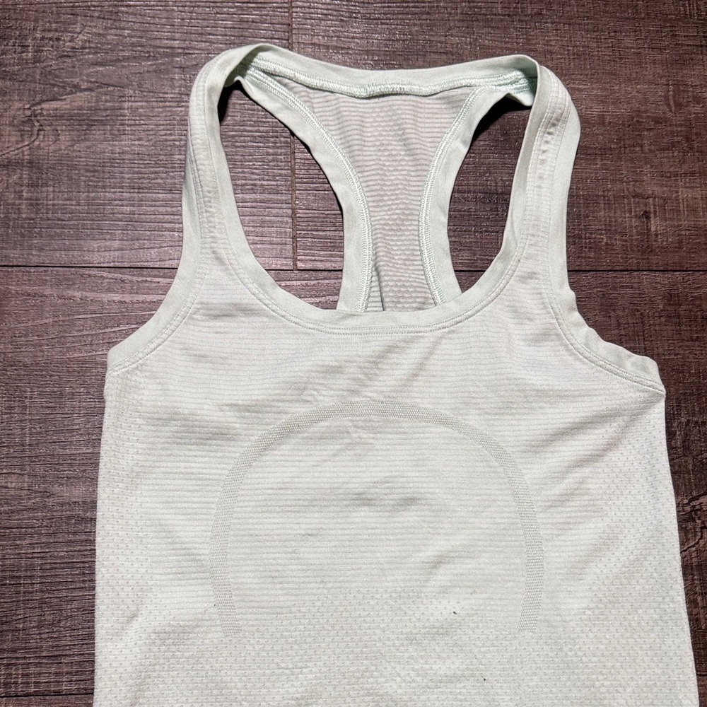 Lululemon Athletica Light Gray Tank Top - Picture 2 of 9